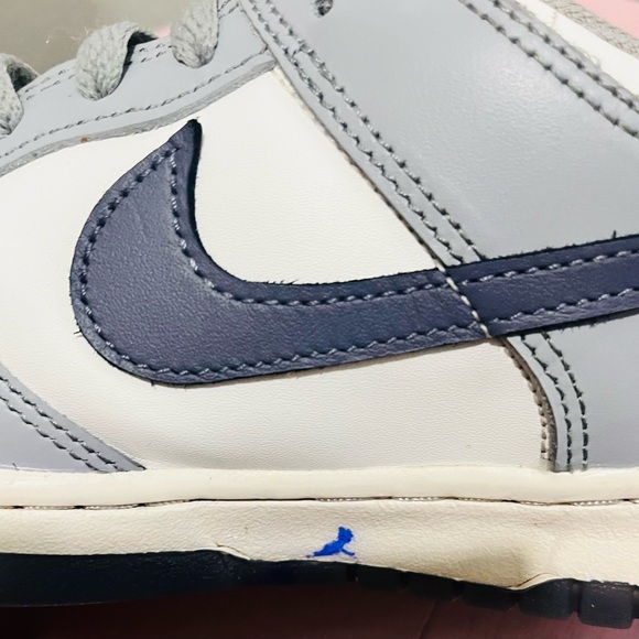 Grey & White Big Boys Size 6 Nike Dunk Lows - Excellent used condition! - Picture 5 of 5